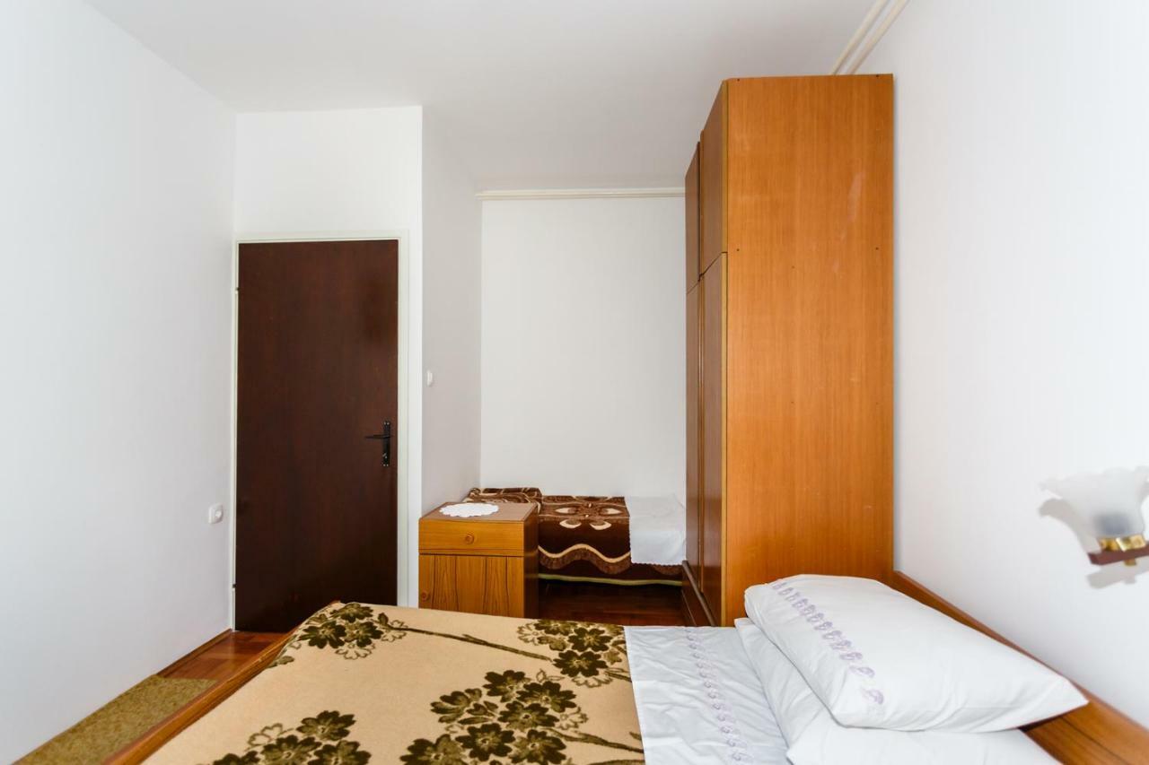 Apartmani Jelica Krk Town Eksteriør billede
