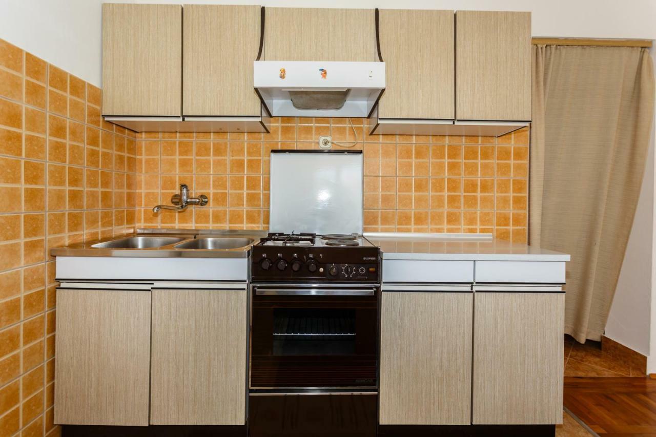 Apartmani Jelica Krk Town Eksteriør billede